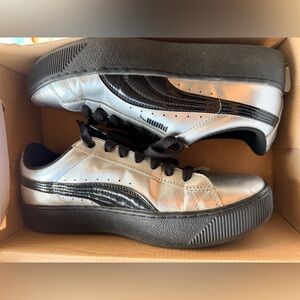 Puma Vikky Platform Black and Silver women’s sneakers